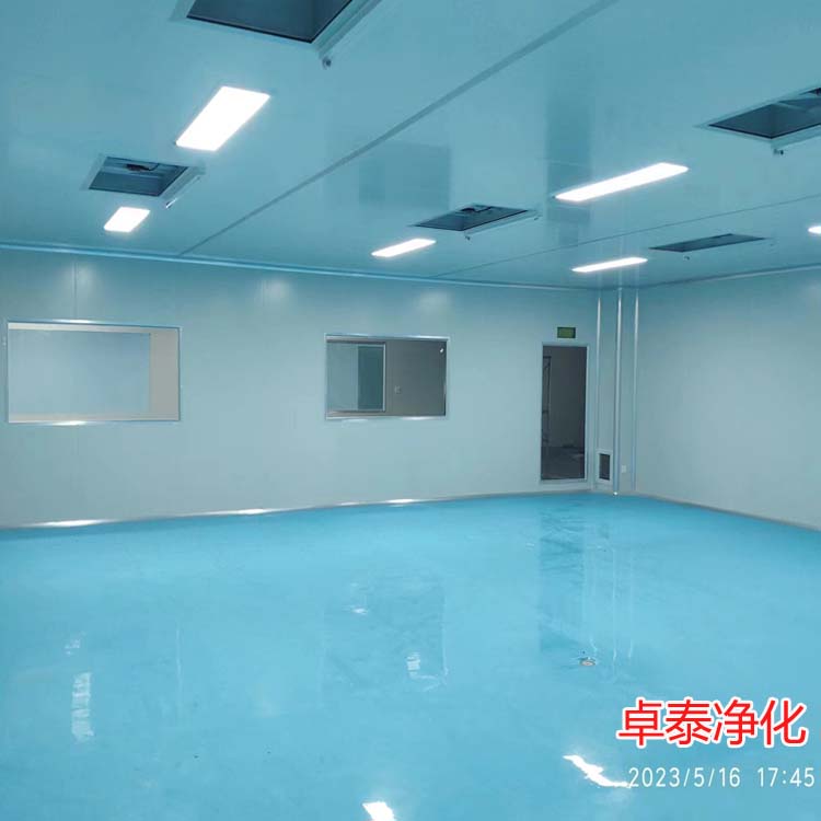 河北消字號凈化車間裝修施工現(xiàn)場，潔凈室裝修設(shè)計(jì)施工廠家找卓泰凈化